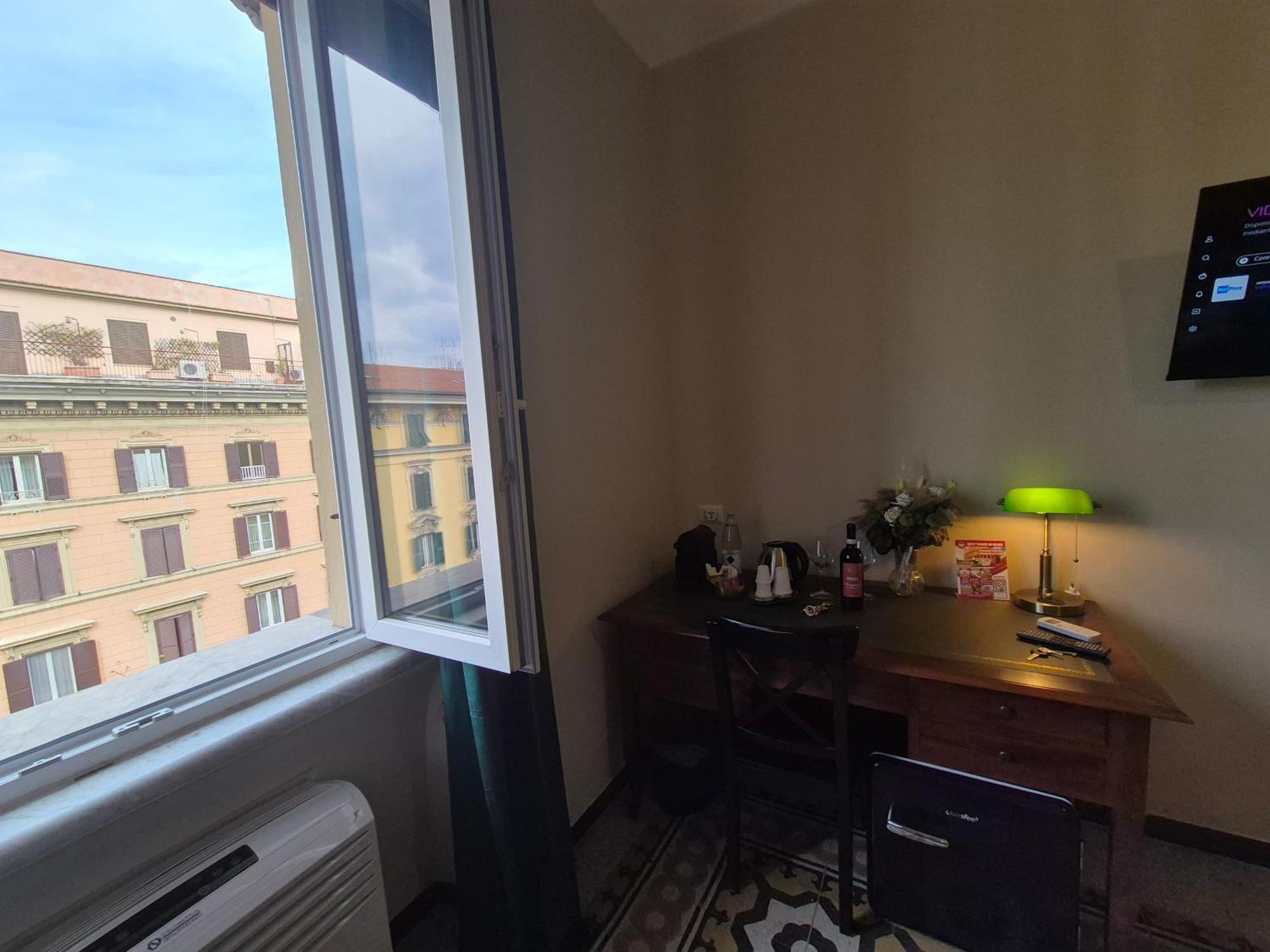 Hebe Eternity Rooms Рим Экстерьер фото