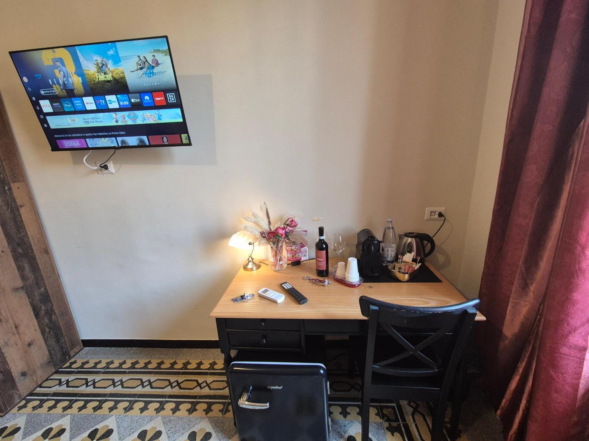Hebe Eternity Rooms Рим Экстерьер фото